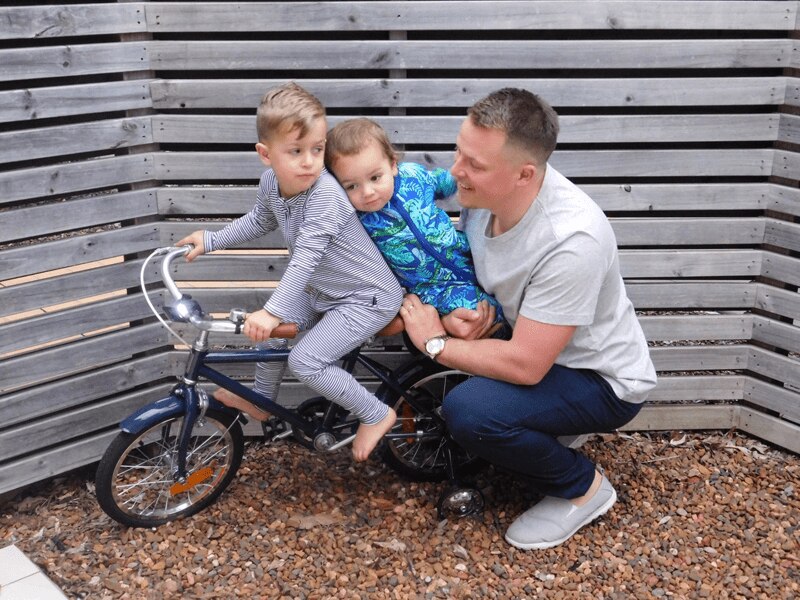 MEET DADDY BLOGGER JESSE MANNERS FROM @FATHERLIKESONS