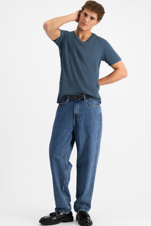 Midweight V Neck Tee