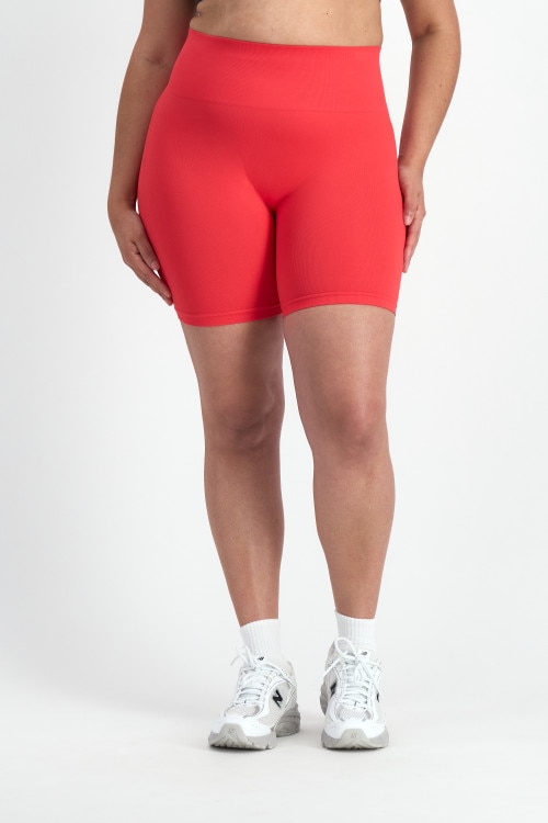 Move Seamless Midi Short