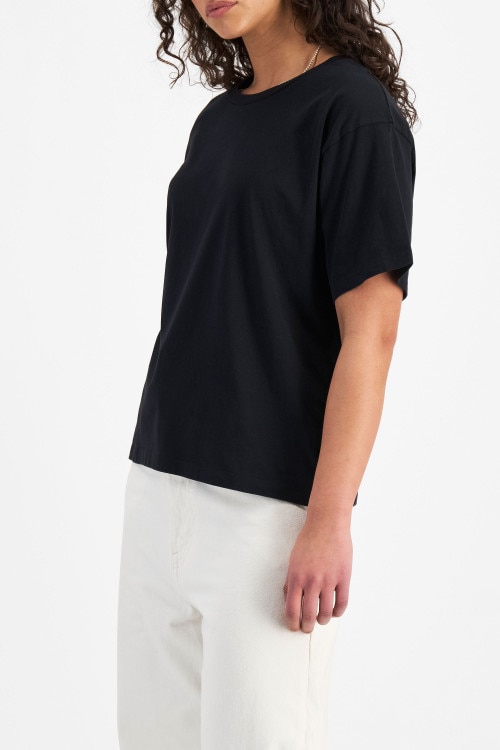 Relaxed Midweight Crew Tee