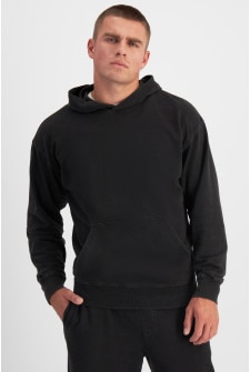 Charlie (He/Him) Wears Size M And Is 183cm Tall With 104cm Chest And 85cm Waist