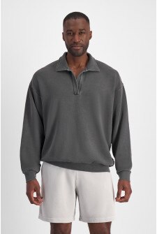 Sweats Collard Pullover