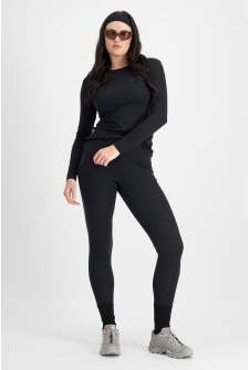 Jacqleen (She/Her) wears size L and is 183cm tall with 93cm chest and 73cm waist