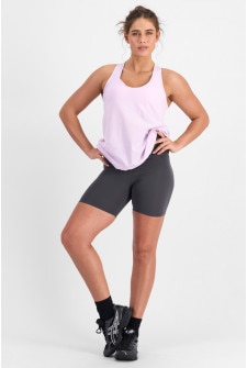 Olivia (She/Her) wears size S and is 176cm tall with cm chest and cm waist