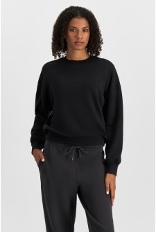 Essentials Fleece Pullover