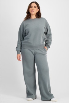 Essentials Fleece Pullover