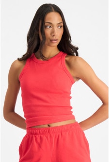 Pepe (She/Her) wears size S and is 177cm tall with 80cm chest and 67cm waist