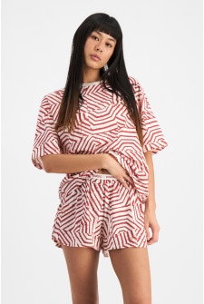 Nancy (She/Her) wears size S and is 170cm tall with 82cm chest and 64cm waist