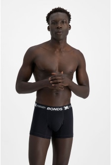 Model wears size Medium, is 182cm tall with 100cm chest and 79cm waist