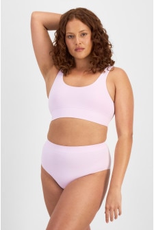 Bases Seamless Full Brief