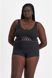 Model wears size 10, is 178cm tall with 89cm bust and 61cm waist