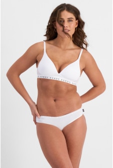 Olivia (She/Her) wears size 10 and is 176cm tall with cm chest and cm waist