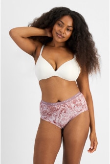 Invisitails Full Brief