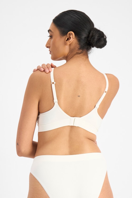Bases Seamless Wirefree Bra