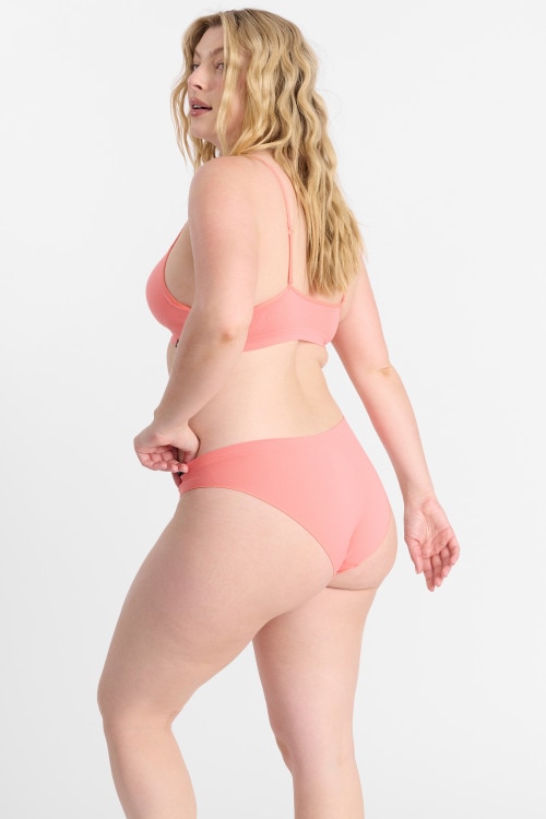 Match Its Seamless Bikini
