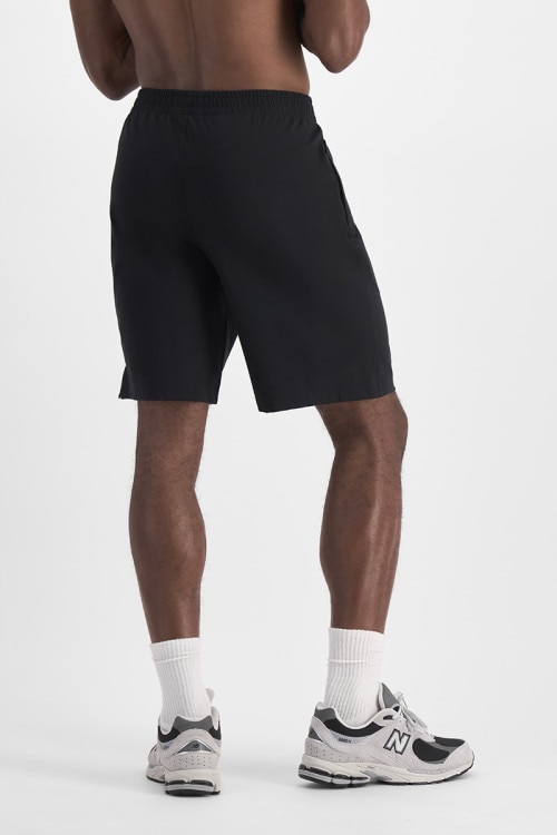 Move 9" Active Short