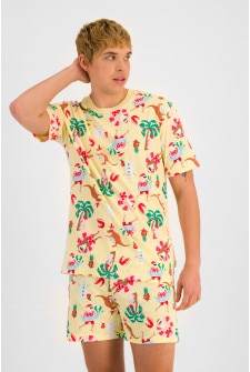 TOBIAS (He/Him) wears size M and is 187cm tall with 93cm chest and 78cm waist