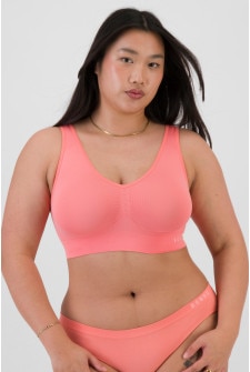 Comfy Seamless Crop