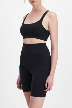 Ruby (She/Her) wears size Small and is 182cm tall with 81cm chest and 64cm waist