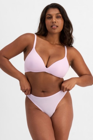 Camryn (She/Her) wears size 10 and is 106cm tall with 95cm chest and 74cm waist