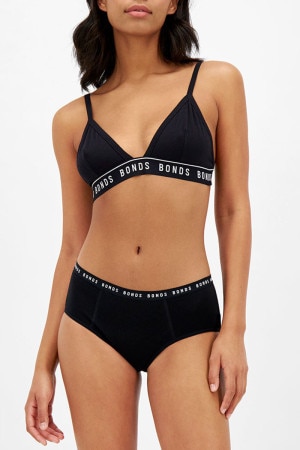 Model wears size 10, is 178cm tall with 86cm bust and 68cm waist