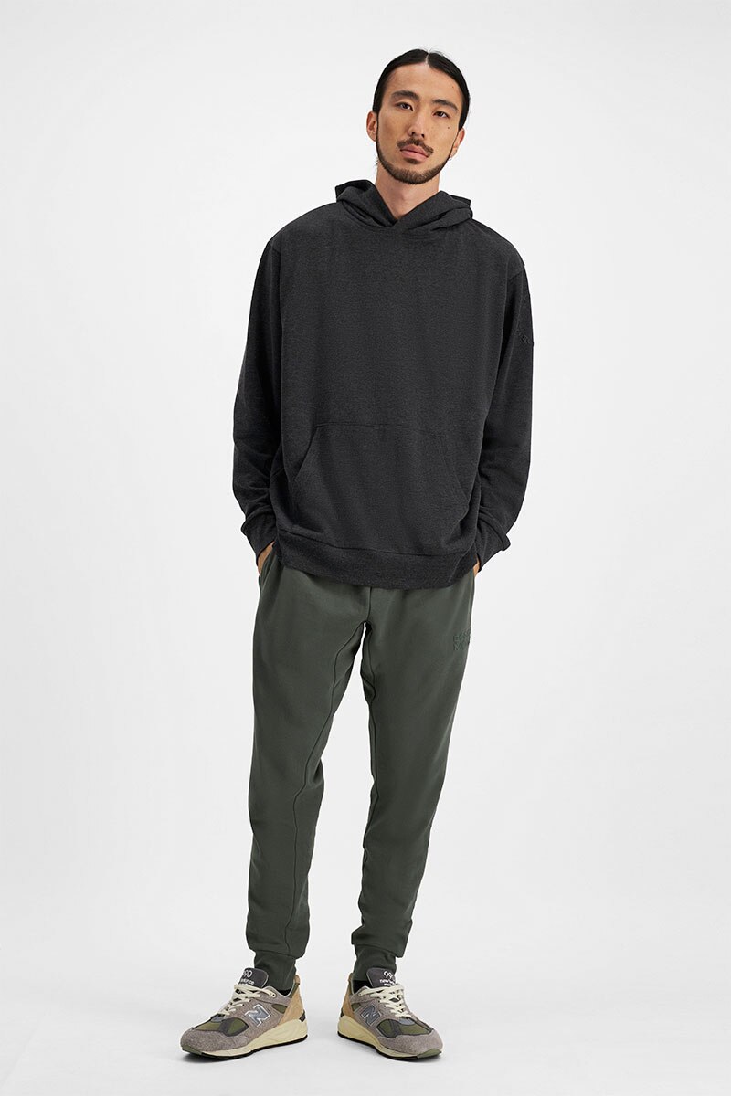 Bonds Essentials Move Fleece Skinny Trackie Mens Pants AVBGI