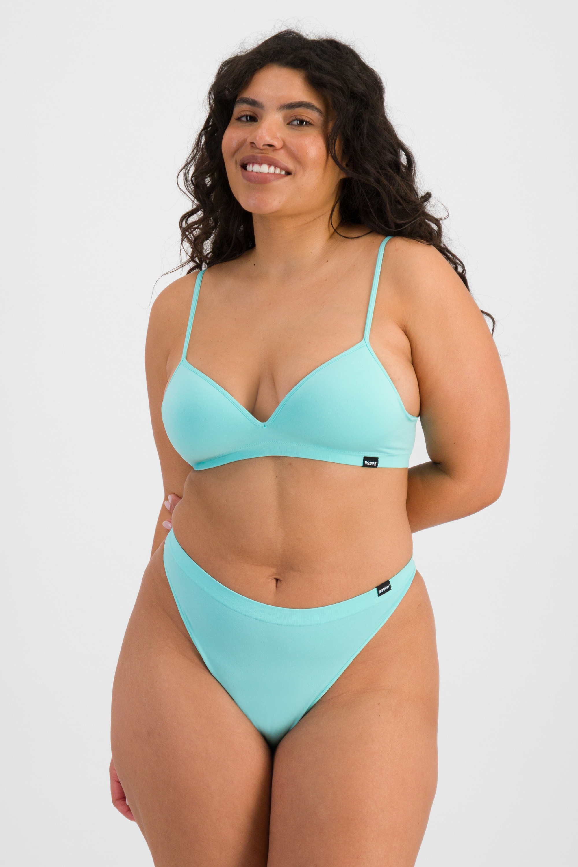 Bonds Women's Match Its Seamless Hi Gee in Exmouth Aqua Size: 10