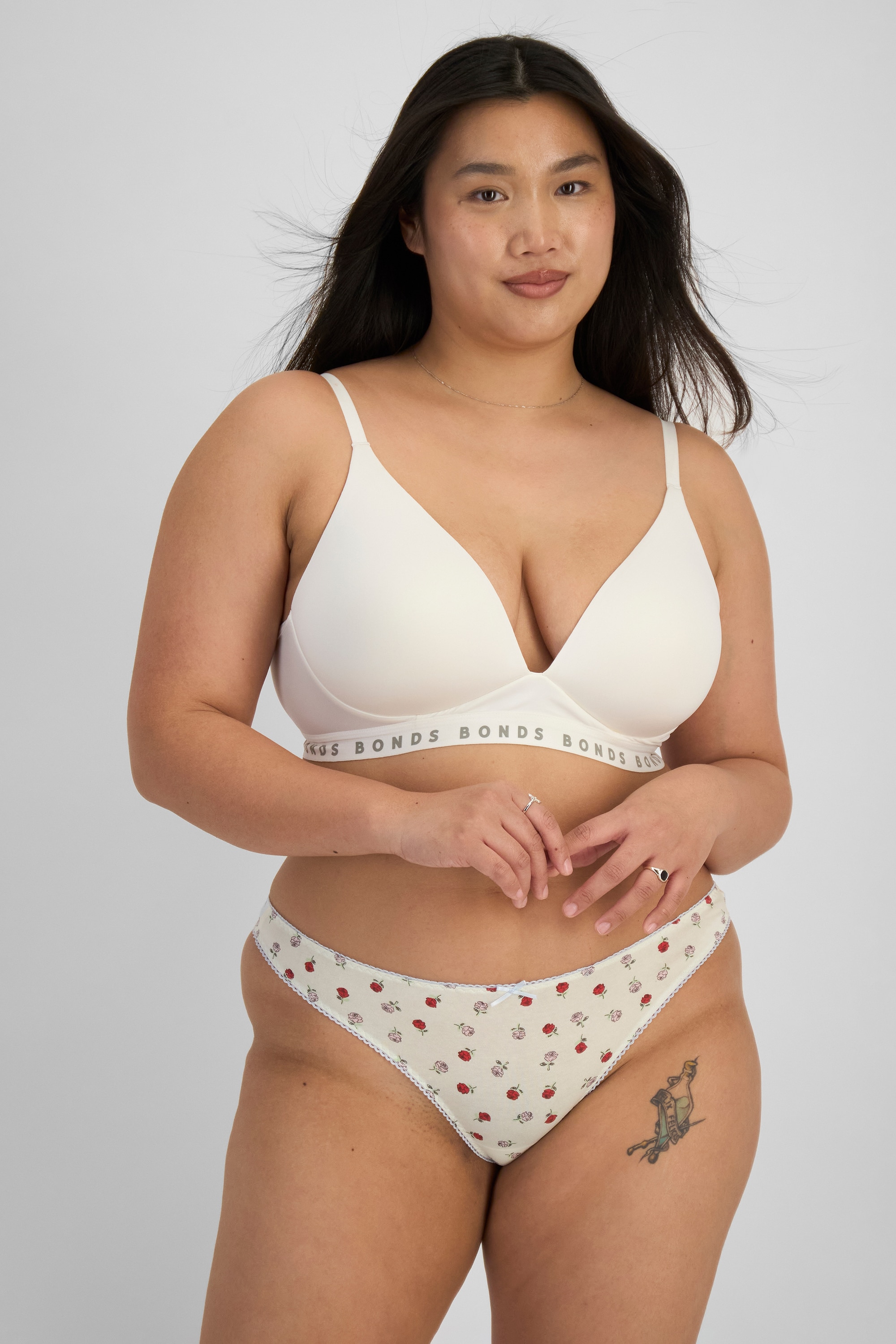 Bonds Women's Match Cotton Its Gee Size: 6